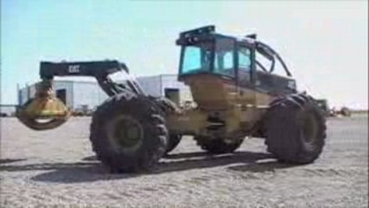 2005 CAT 525B Grapple Skidder