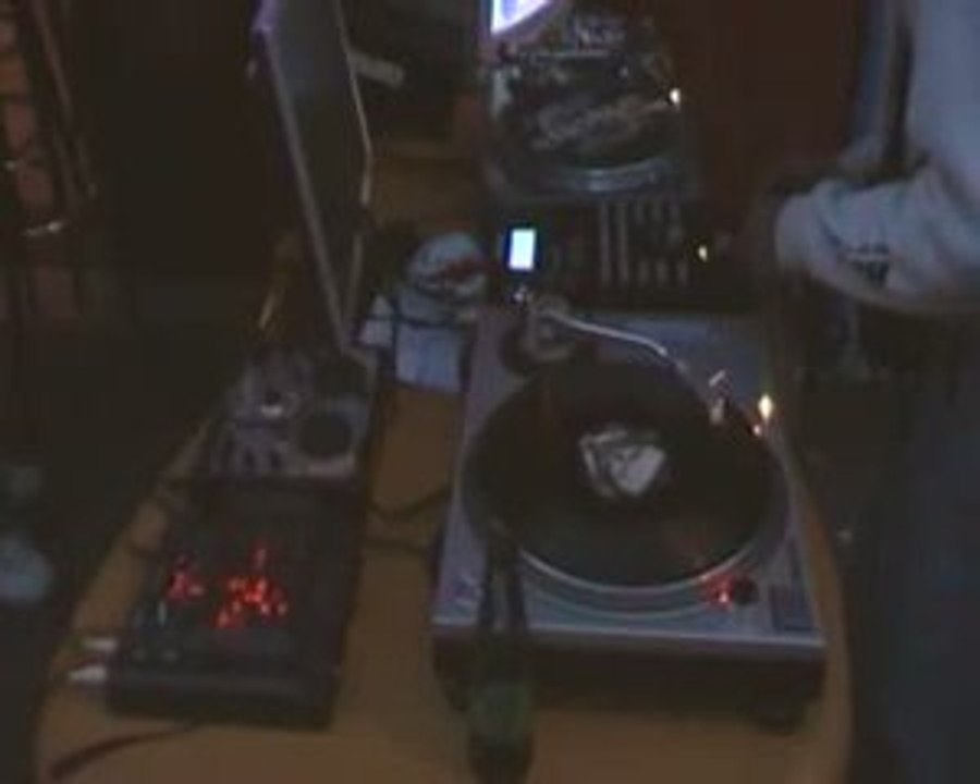 fete de la Musique à thaon dj psylos  mix techno-hardcore