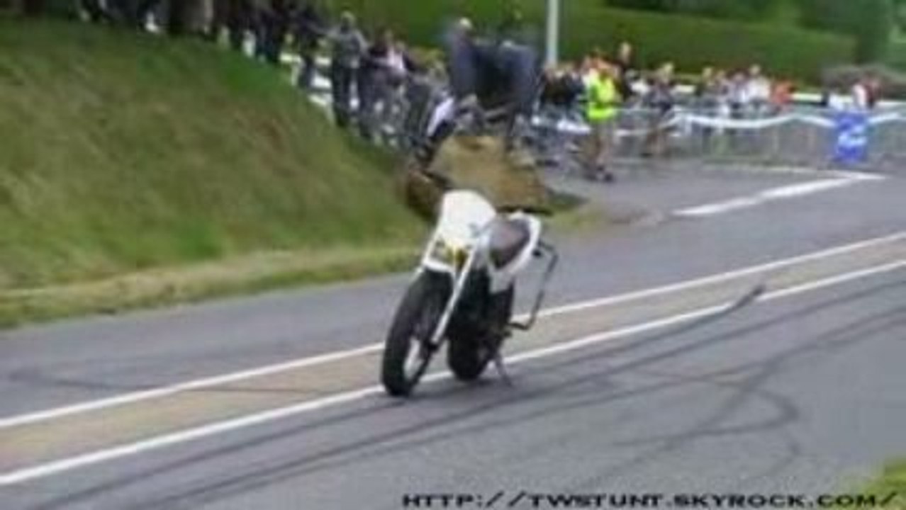 Nico d'acrobike's 22 - Stunt Show - La Ferriere aux Etangs
