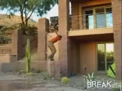 Regis a oublié ses clefs de maison...