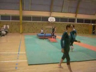 Adélaïde, Coline et Lisa au saut